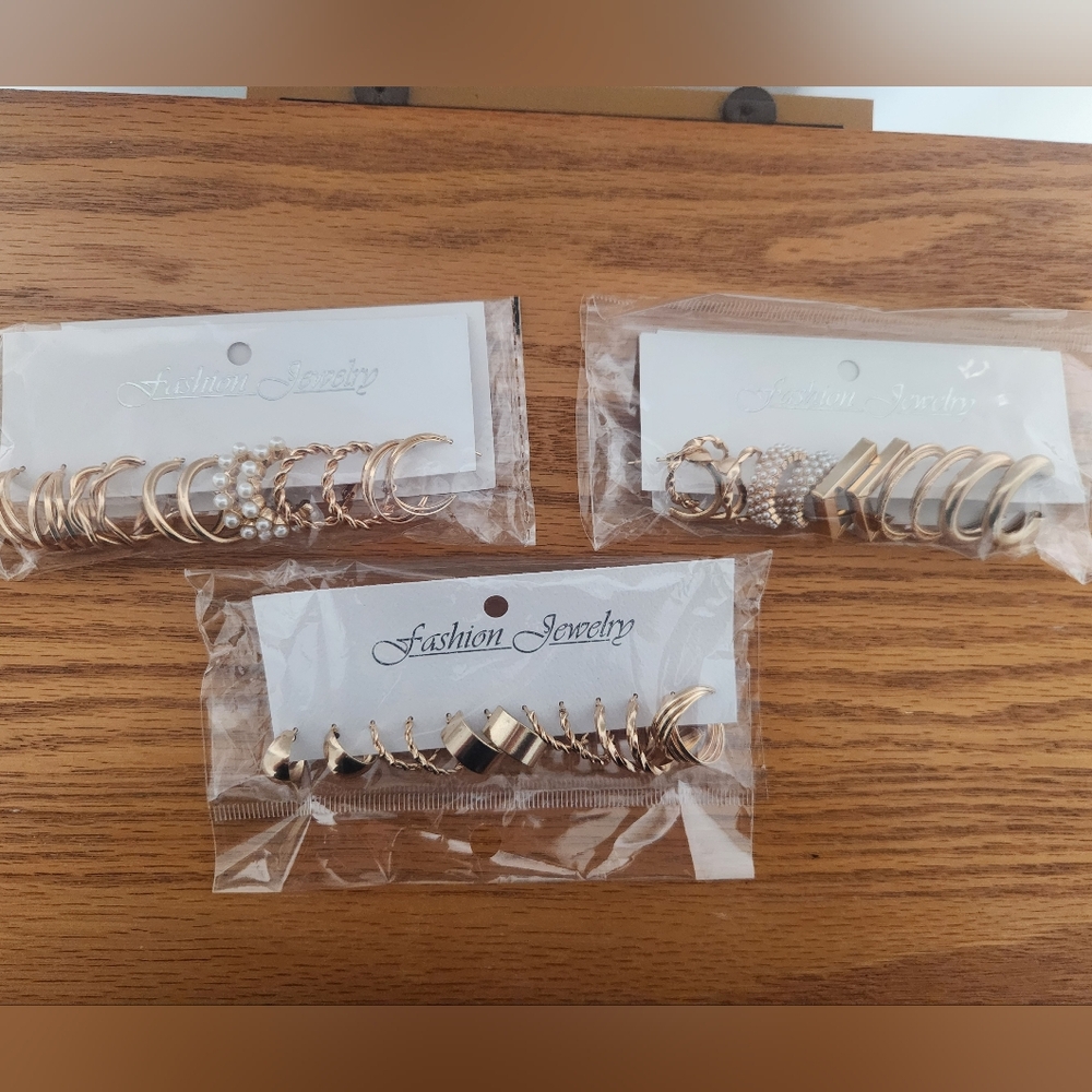 Gold Fashion Jewelry Earring Set